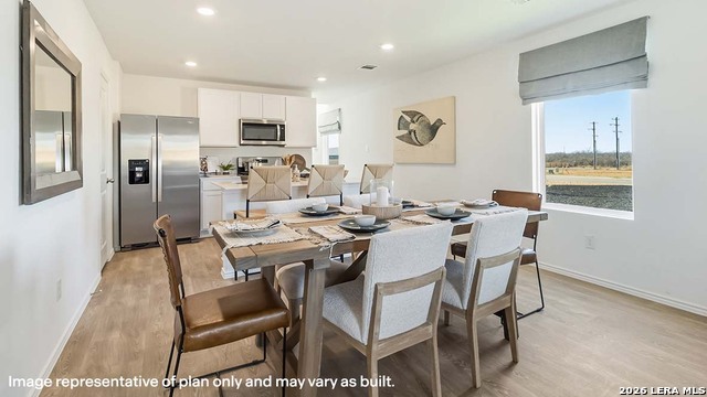 Image 6 of 40 For 1420 Sequoia Park