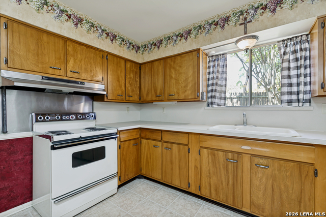 Image 10 of 26 For 5015 Bayonne