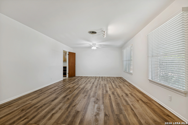 Image 5 of 26 For 5015 Bayonne