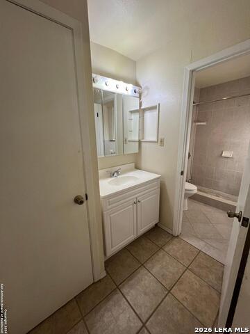 Image 11 of 17 For 208 Michelle