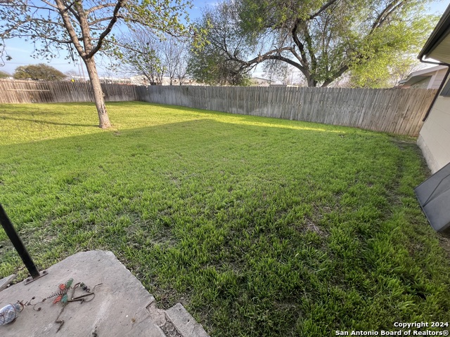 Image 14 of 17 For 208 Michelle