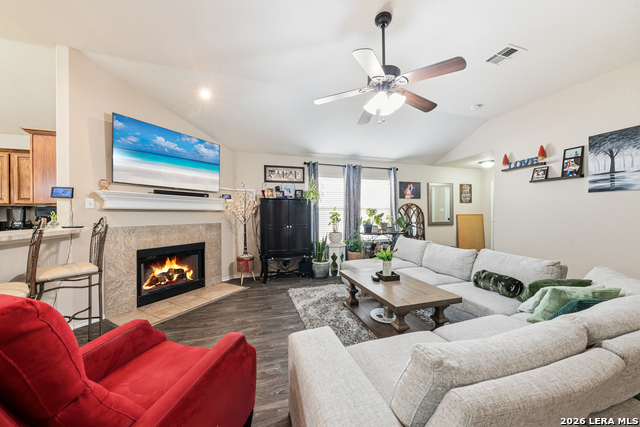 Image 4 of 30 For 321 Placid Meadow