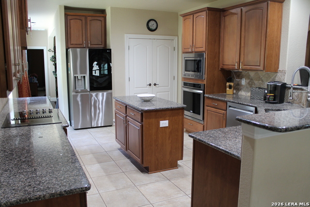 Listing photo id 9 for 849 Santa Cruz