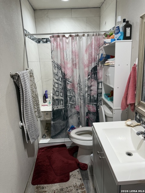 Image 8 of 12 For 134 Redrock  