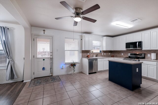 Image 6 of 24 For 938 Magnolia Summit