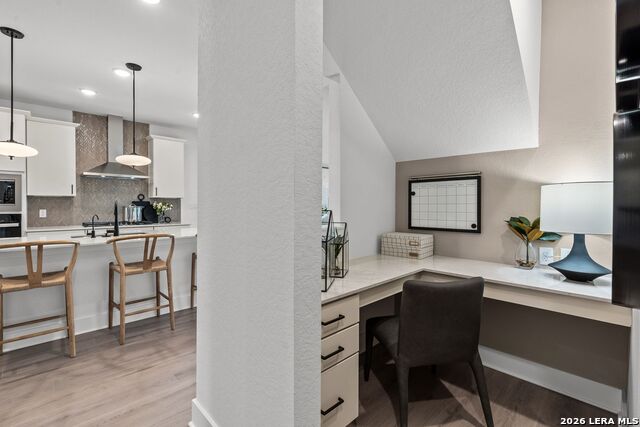 Image 32 of 35 For 1426 Knippa  