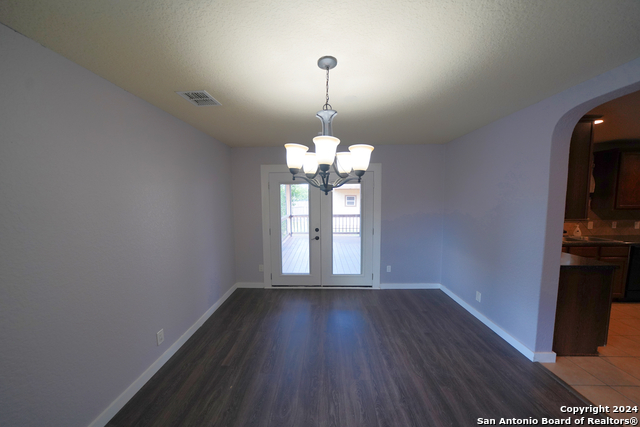 Image 12 of 50 For 523 Diana  