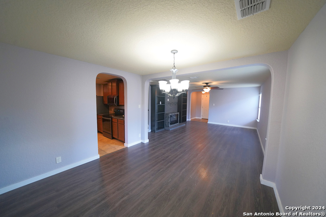 Image 14 of 50 For 523 Diana  