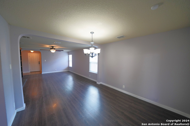 Image 15 of 50 For 523 Diana  