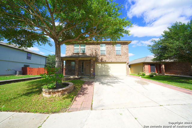 Image 2 of 50 For 523 Diana  