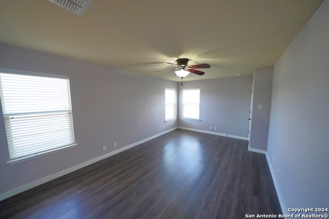 Image 22 of 50 For 523 Diana  