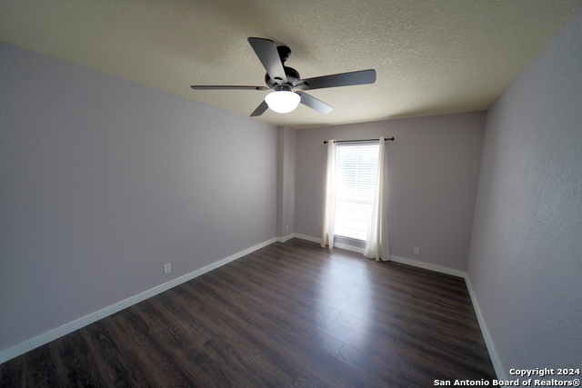 Image 29 of 50 For 523 Diana  