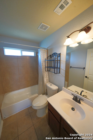 Image 37 of 50 For 523 Diana  