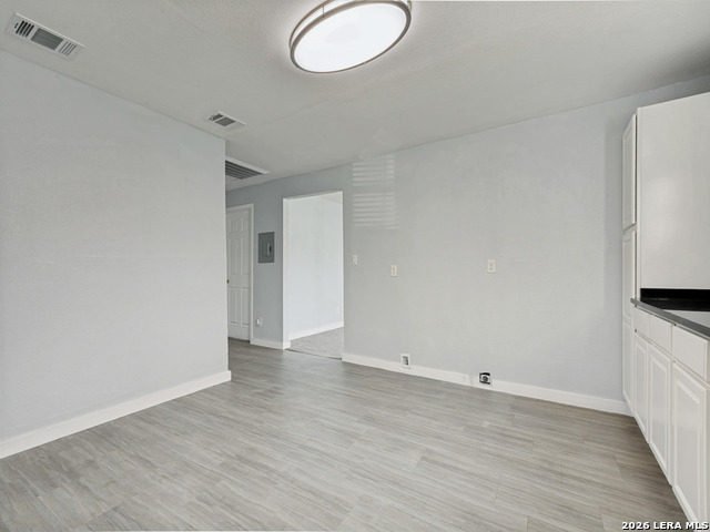 Image 22 of 25 For 1815 Mayfield Blvd