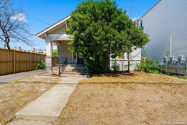 Image 2 of 27 For 615 Euclid E