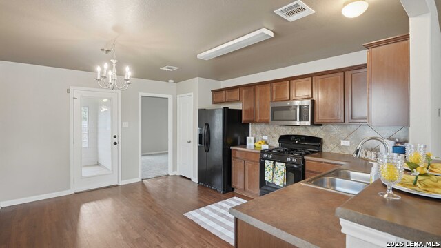 Image 3 of 50 For 471 Magnolia Wind