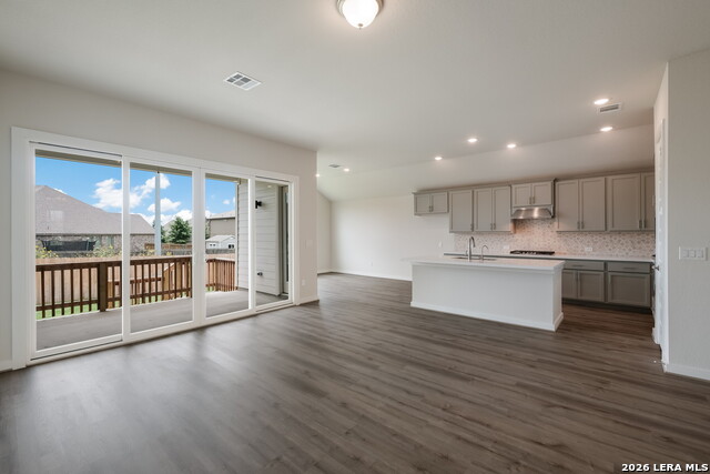 Image 3 of 15 For 626 Foxbrook Way