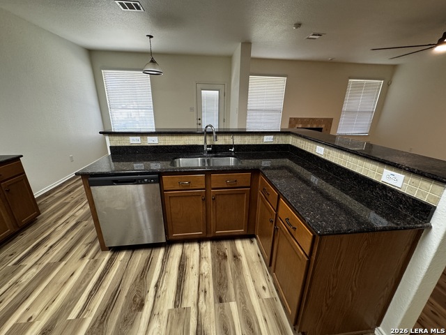 Image 16 of 30 For 5911 Cinnabar