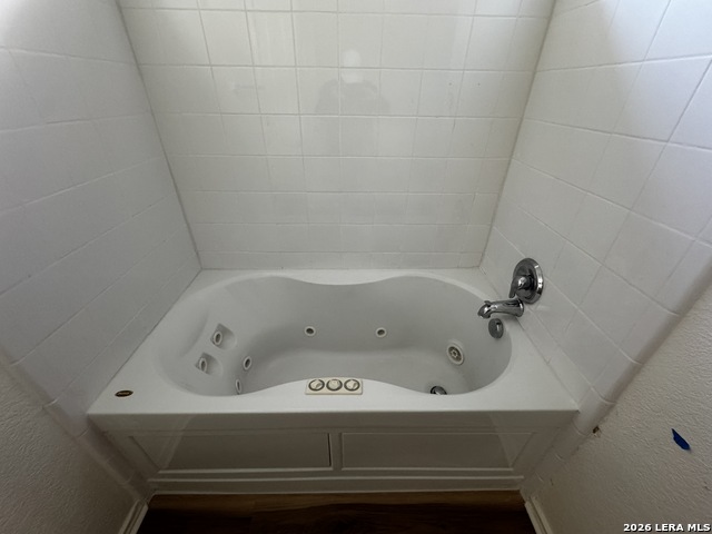 Image 19 of 30 For 5911 Cinnabar