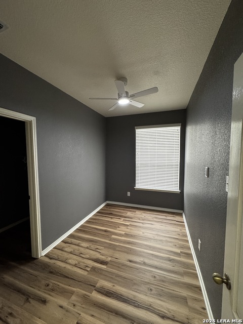 Image 3 of 30 For 5911 Cinnabar