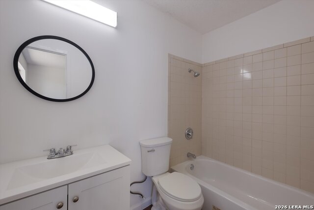 Image 21 of 31 For 7006 Autumn Chase St