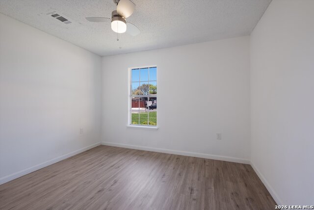 Image 23 of 31 For 7006 Autumn Chase St