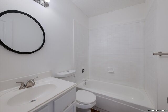 Image 24 of 31 For 7006 Autumn Chase St