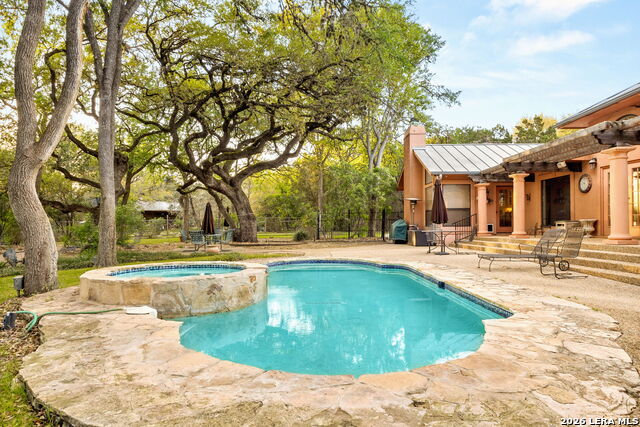 Image 32 of 47 For 1901 Riada  