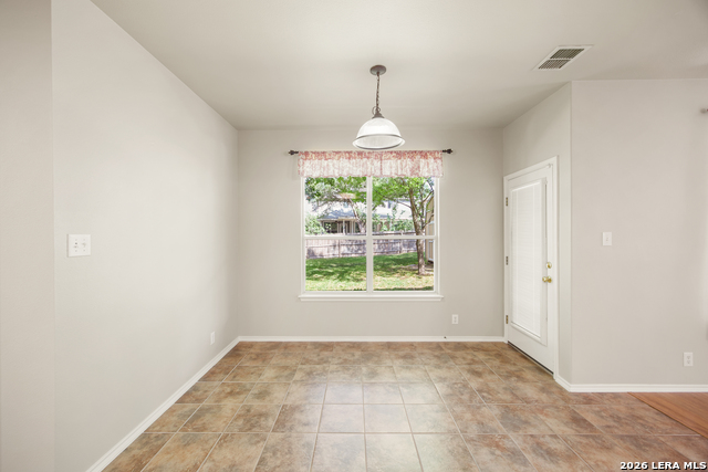 Image 10 of 44 For 17230 Darien Wing