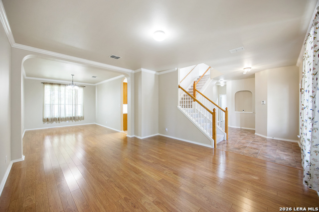 Image 21 of 44 For 17230 Darien Wing