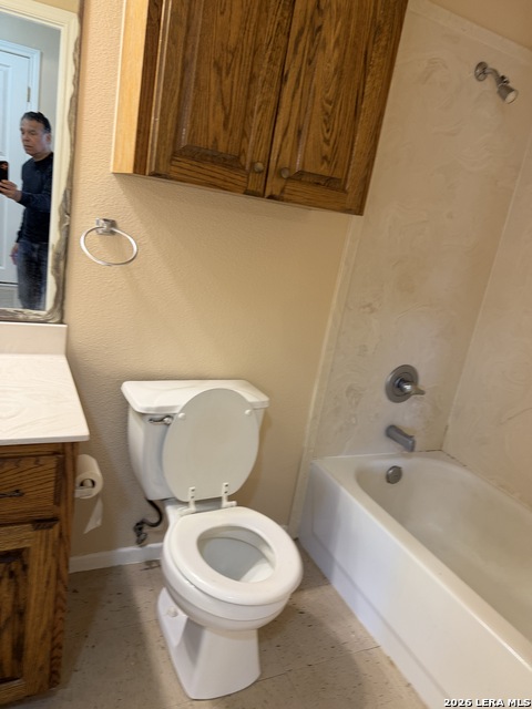 Image 18 of 34 For 212 Schriewer  201