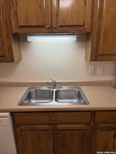 Image 28 of 34 For 212 Schriewer  201