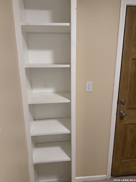 Image 31 of 34 For 212 Schriewer  201