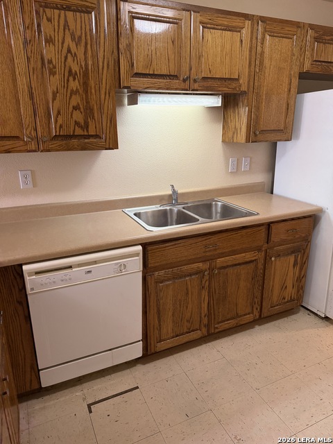 Image 5 of 34 For 212 Schriewer  201