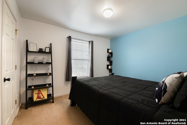 Image 21 of 30 For 2719 Moon Rock