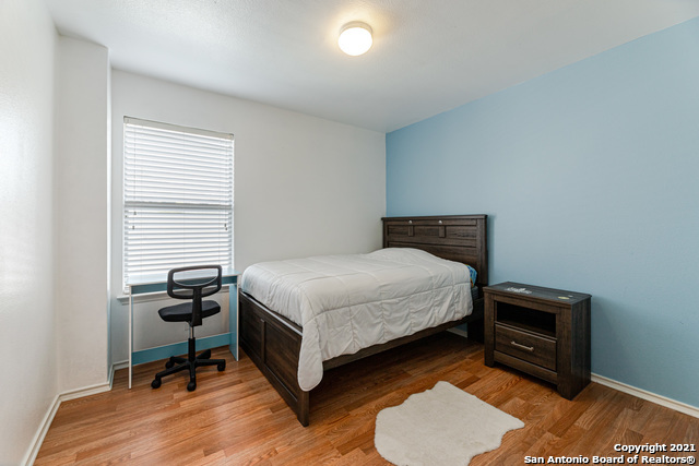 Image 26 of 30 For 2719 Moon Rock