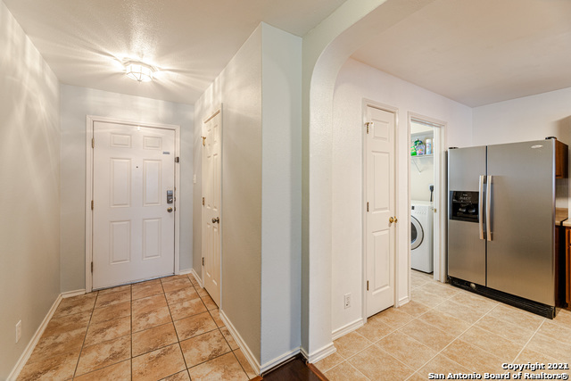 Image 5 of 30 For 2719 Moon Rock