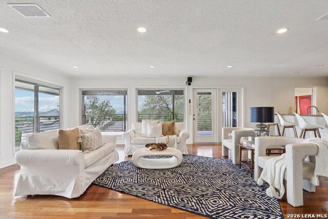 Image 12 of 57 For 714 Starcrest