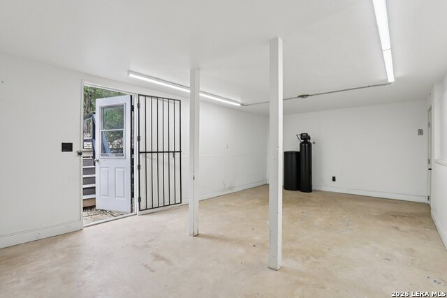 Image 43 of 57 For 714 Starcrest