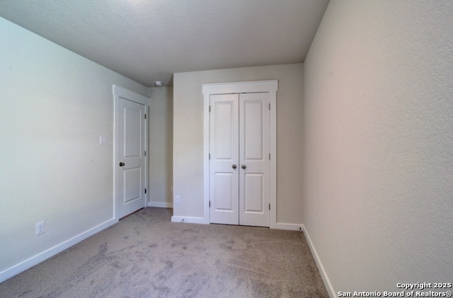 Image 18 of 18 For 2506 White Daisy Hill