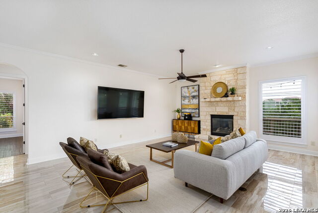 Image 14 of 47 For 22718 Fossil Peak