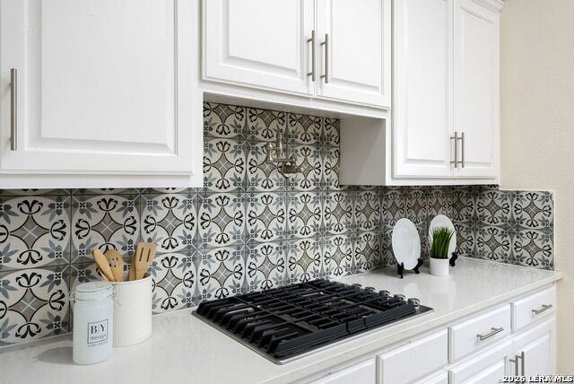 Image 17 of 47 For 22718 Fossil Peak