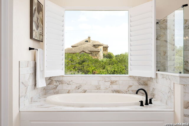 Image 26 of 47 For 22718 Fossil Peak