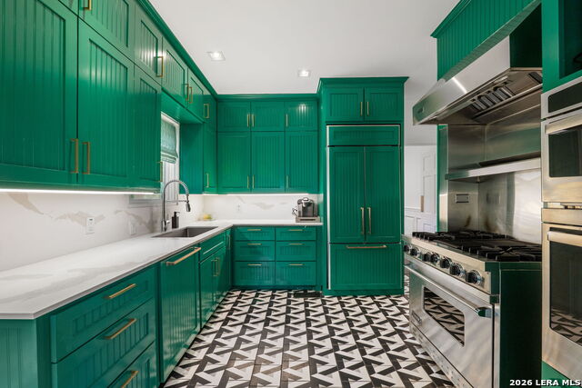 Listing photo id 9 for 404 Sheraton