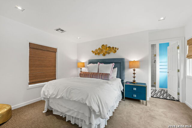 Listing photo id 25 for 404 Sheraton