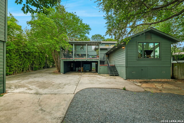 Listing photo id 29 for 404 Sheraton