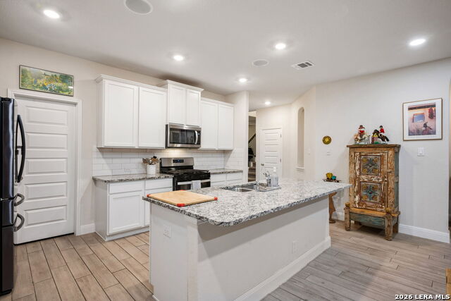 Image 8 of 50 For 21902 Santa Elena Cyn