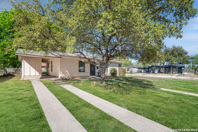 Image 2 of 19 For 4135 King Krest