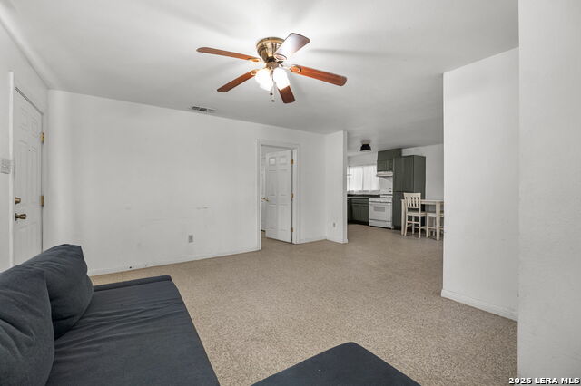 Image 4 of 19 For 4135 King Krest