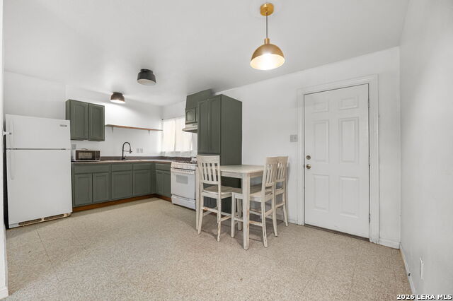 Image 7 of 19 For 4135 King Krest